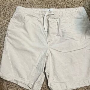 H&M Off-White Relaxed Shorts